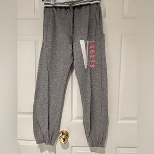 $8 Firm! Victoria’s Secret Grey Sweatpants - XS